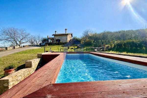 casa indipendente in vendita a Casacanditella