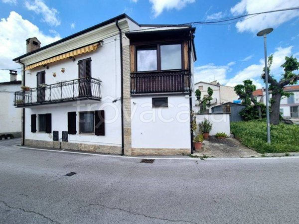 appartamento in vendita a Casacanditella