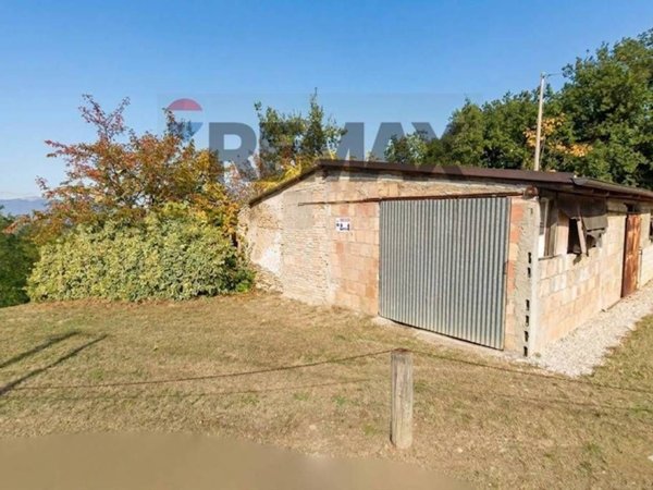 terreno agricolo in vendita a Casacanditella in zona Sant'angelo.
