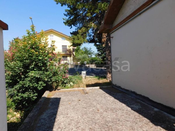 casa indipendente in vendita a Casacanditella