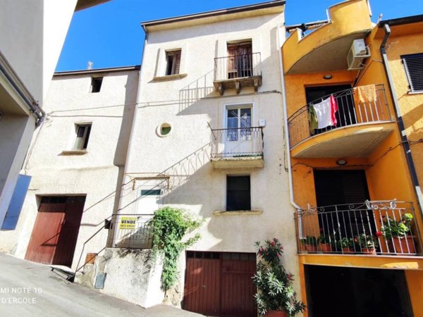 casa indipendente in vendita a Casalanguida