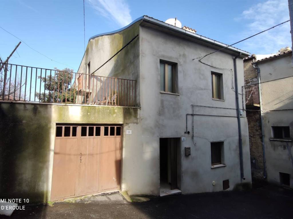 casa indipendente in vendita a Casalanguida