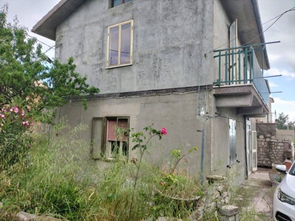 casa indipendente in vendita a Casalanguida