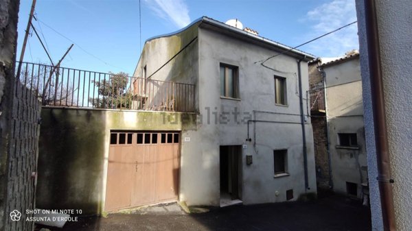 casa indipendente in vendita a Casalanguida