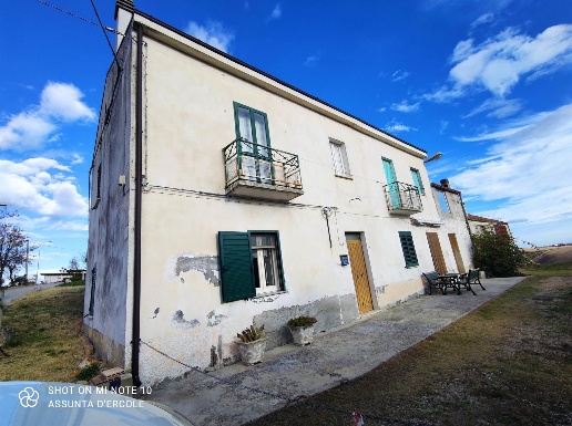 appartamento in vendita a Casalanguida in zona Cese