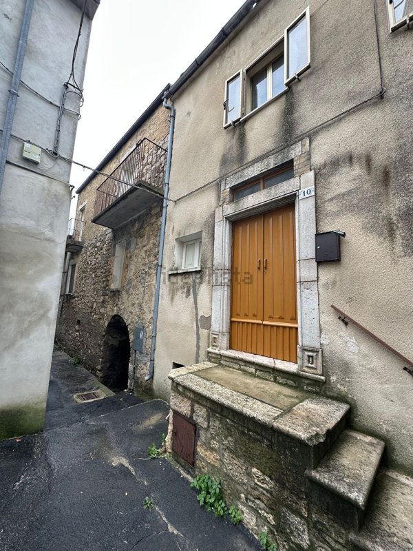 casa indipendente in vendita a Casalanguida