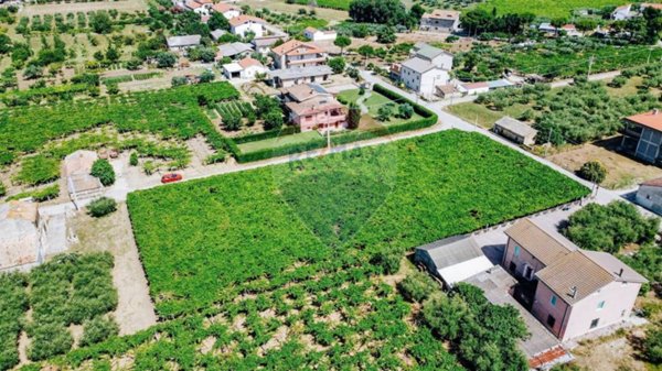 terreno edificabile in vendita a Casalbordino in zona Miracoli