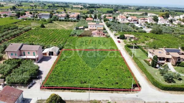 terreno edificabile in vendita a Casalbordino in zona Miracoli