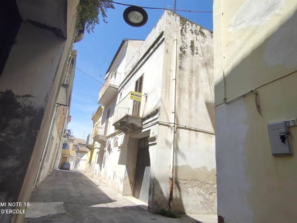 casa indipendente in vendita a Casalbordino in zona Miracoli