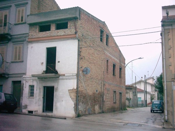 casa indipendente in vendita a Casalbordino in zona Miracoli
