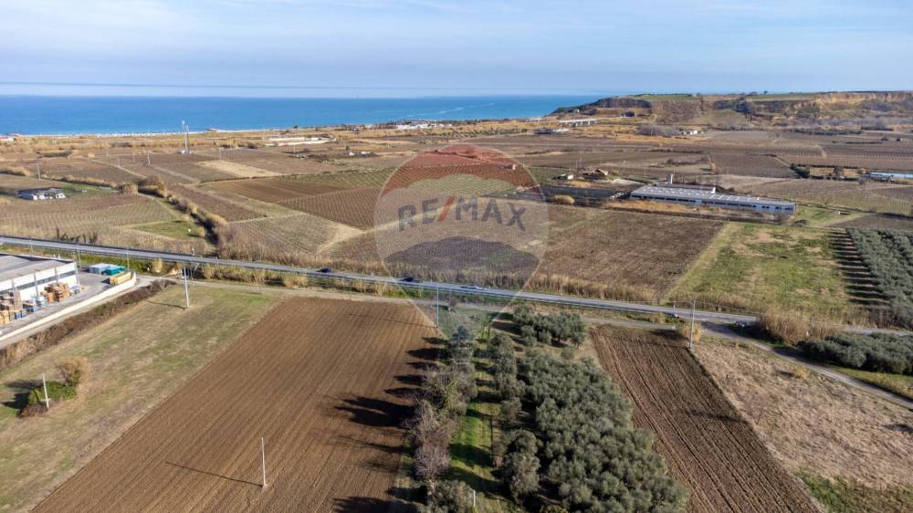 casa indipendente in vendita a Casalbordino in zona Casalbordino Lido