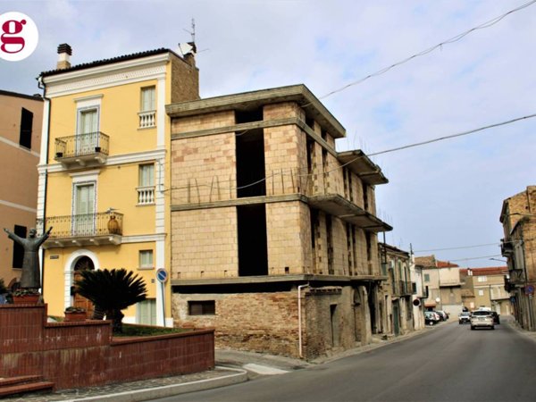 intera palazzina in vendita a Casalbordino in zona Miracoli