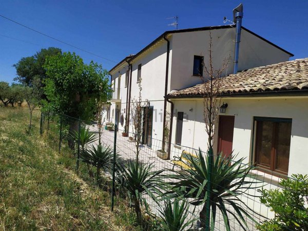 casa indipendente in vendita a Casalbordino