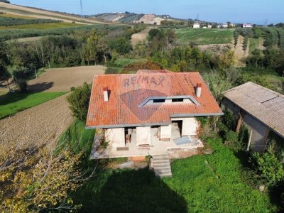 casa indipendente in vendita a Casalbordino
