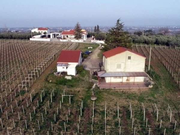casa indipendente in vendita a Casalbordino in zona Miracoli