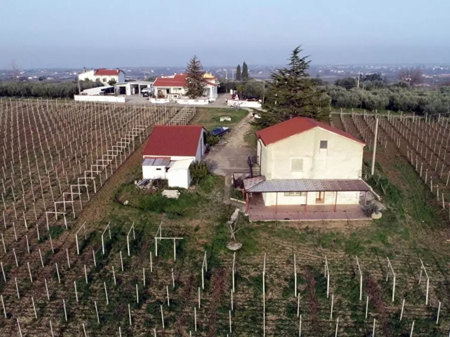 casa indipendente in vendita a Casalbordino in zona Miracoli