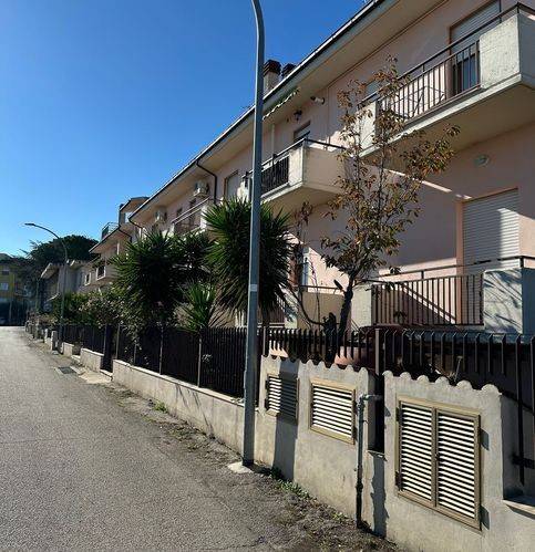 appartamento in vendita a Casalbordino in zona Miracoli