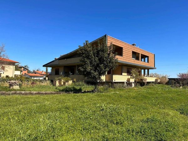 casa indipendente in vendita a Casalbordino in zona Casalbordino Lido