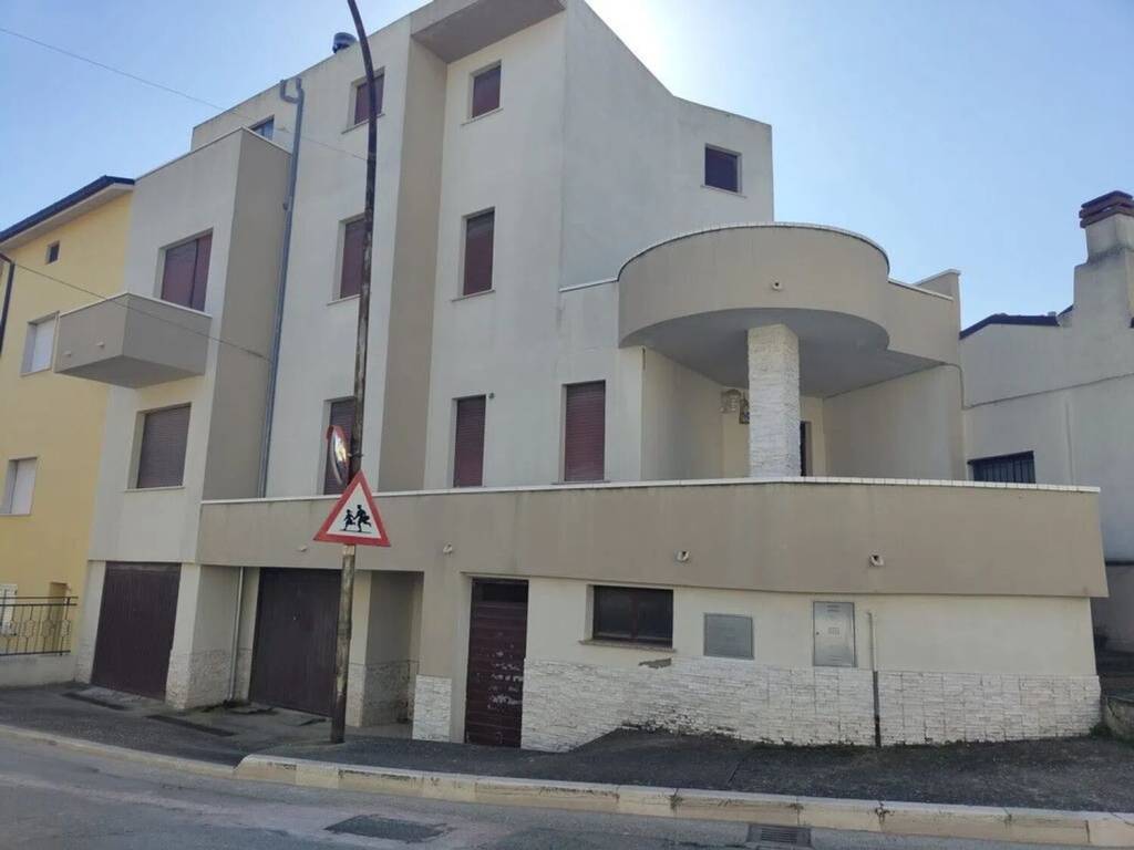casa indipendente in vendita a Casalbordino
