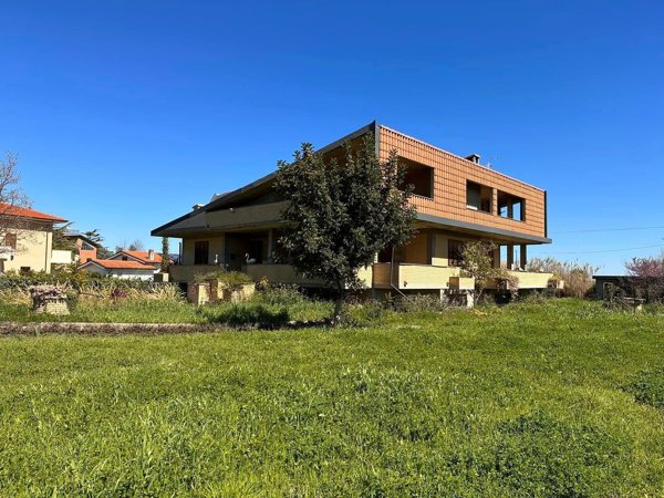 casa indipendente in vendita a Casalbordino in zona Casalbordino Lido