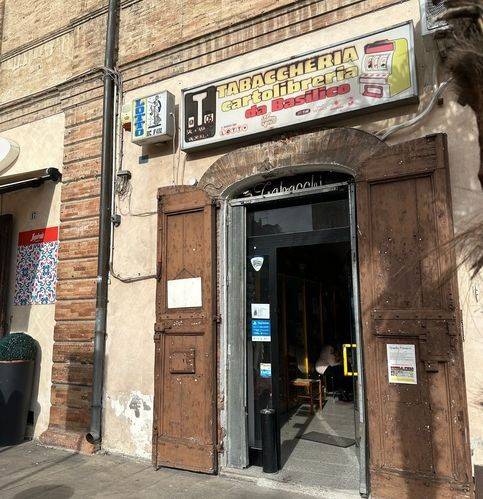 negozio in vendita a Casalbordino in zona Miracoli