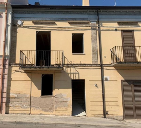 casa indipendente in vendita a Casalbordino