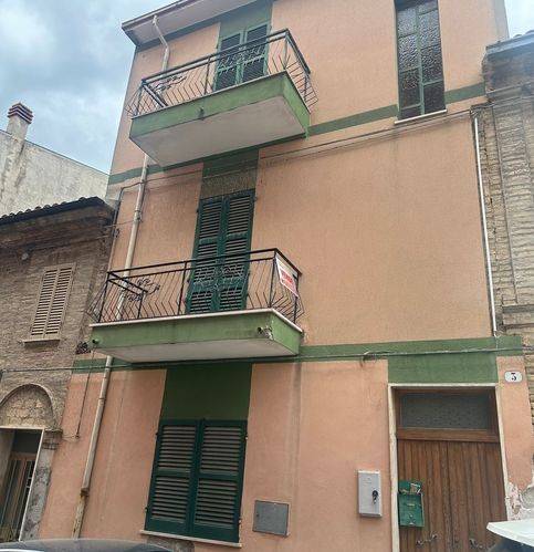 casa indipendente in vendita a Casalbordino in zona Miracoli