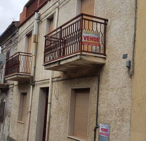 casa indipendente in vendita a Casalbordino in zona Miracoli