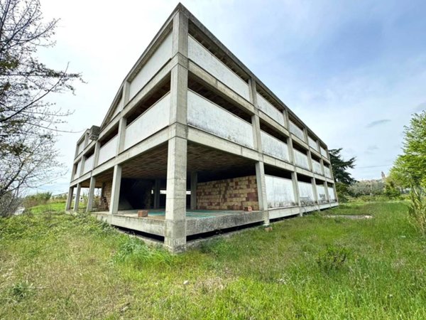 negozio in vendita a Casalbordino in zona Miracoli