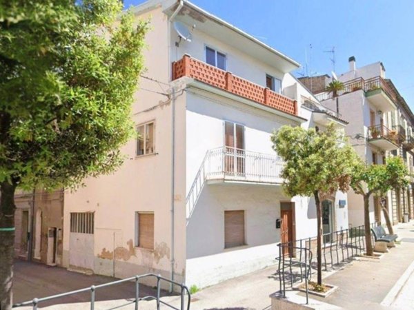 casa indipendente in vendita a Casalbordino in zona Miracoli