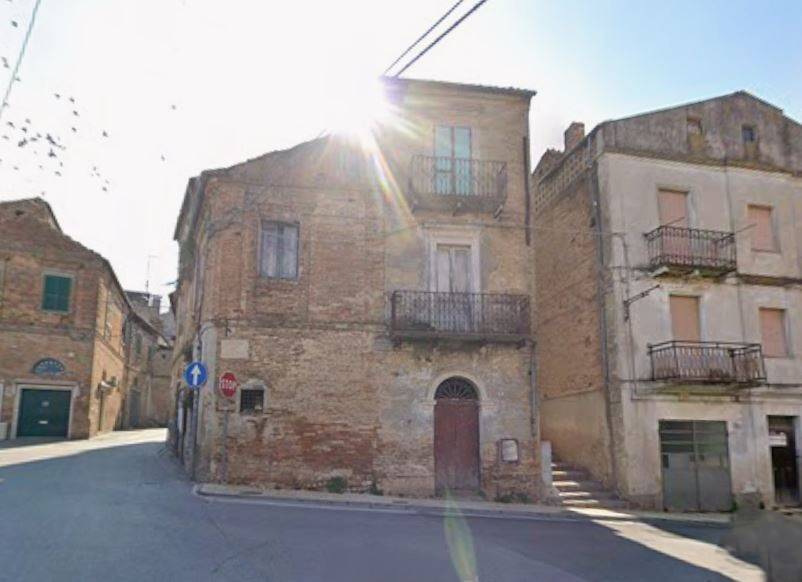 casa indipendente in vendita a Casalbordino in zona Miracoli