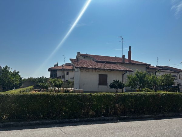 casa indipendente in vendita a Casalbordino
