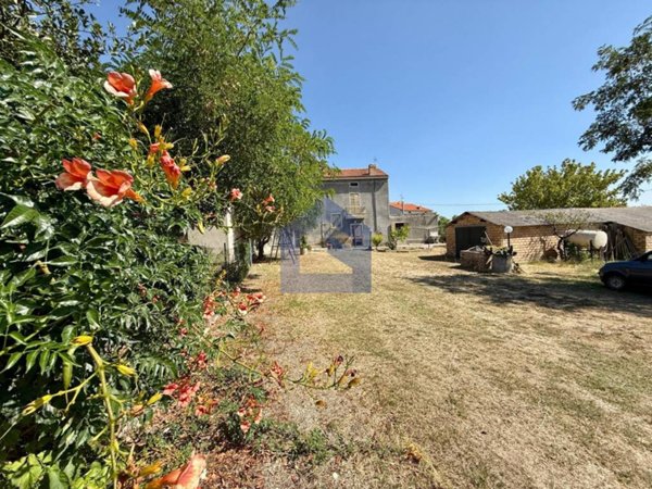 casa indipendente in vendita a Casalbordino