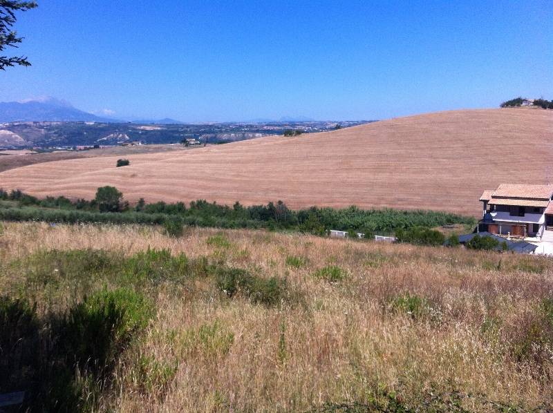 appartamento in vendita a Casalincontrada in zona Colle Petrano