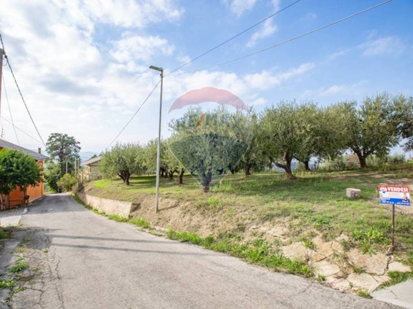terreno agricolo in vendita a Casalincontrada in zona Fellonice