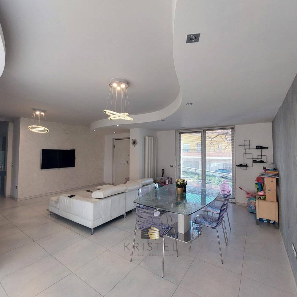 casa indipendente in vendita a Casalincontrada