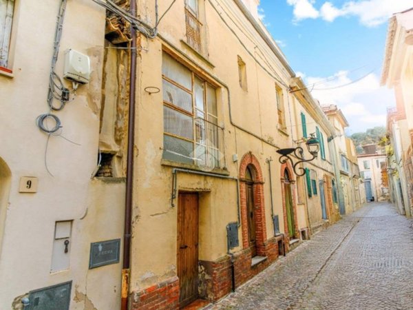 casa indipendente in vendita a Casalincontrada