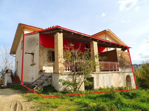 casa indipendente in vendita a Casalincontrada