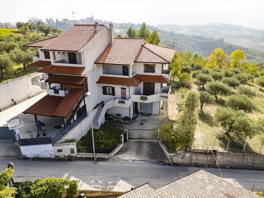 casa indipendente in vendita a Casalincontrada