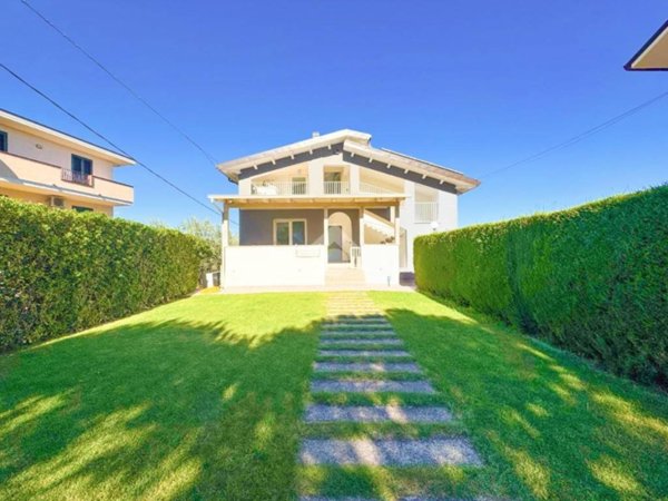 casa indipendente in vendita a Casalincontrada