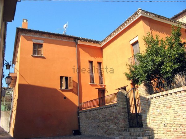 casa indipendente in vendita a Casalincontrada