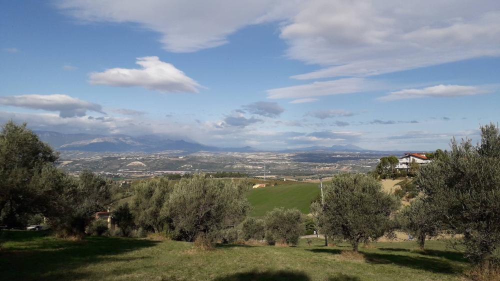 terreno in vendita a Casalincontrada in zona Iconicella