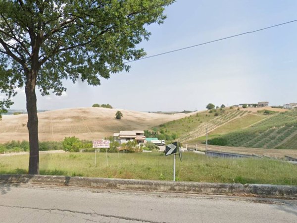 terreno in vendita a Casalincontrada in zona Colle Petrano