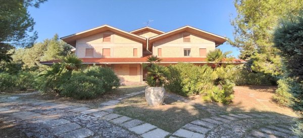 casa indipendente in vendita a Casalincontrada in zona Coppelli