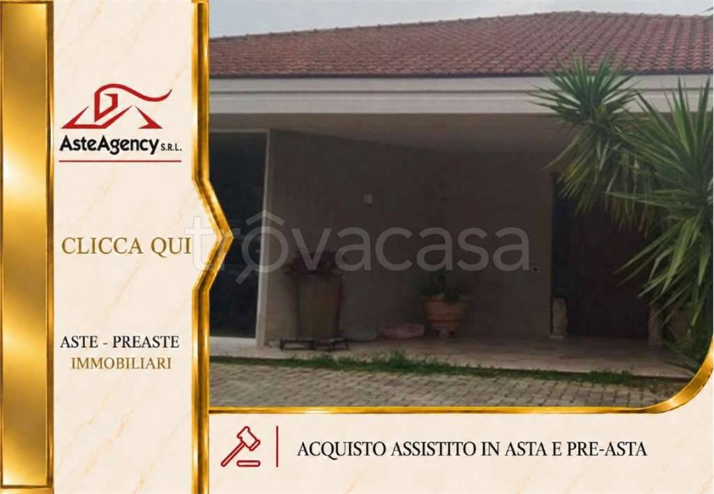 casa indipendente in vendita a Casalincontrada in zona Adriani