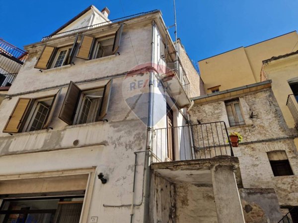 casa indipendente in vendita a Casoli