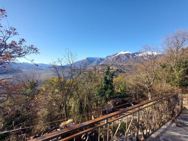casa indipendente in vendita a Casoli