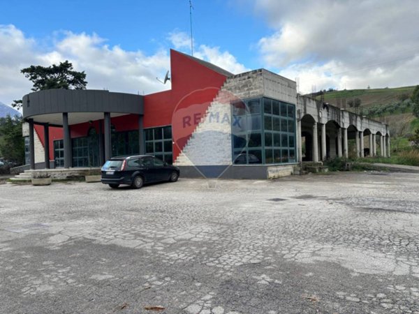 locale commerciale in vendita a Casoli in zona Cipollaro