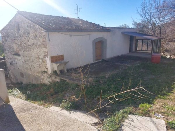 casa indipendente in vendita a Casoli in zona Guarenna Vecchia