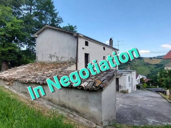 casa indipendente in vendita a Casoli